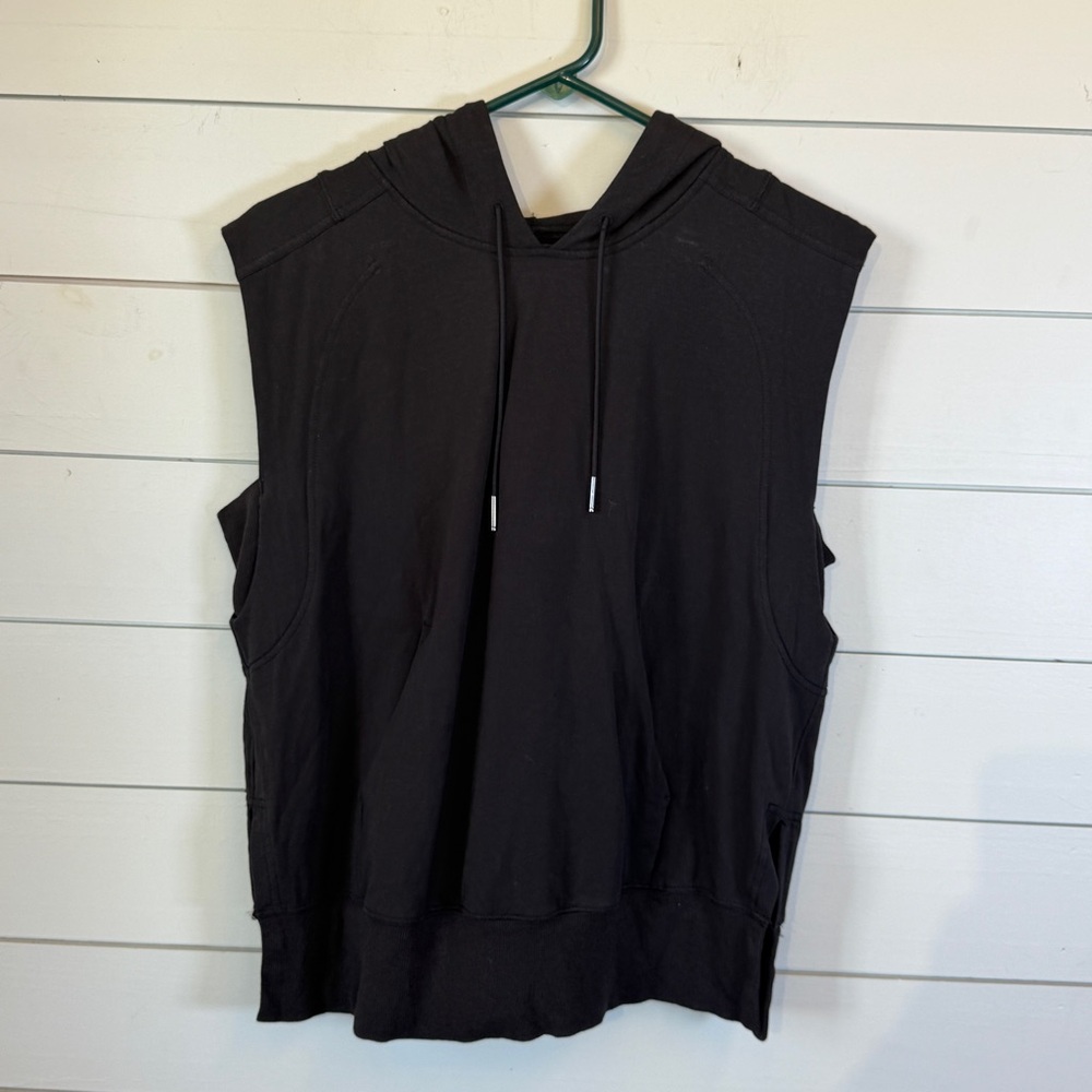 Lululemon French Terry sleeveless hoodie black women's size‎ 4